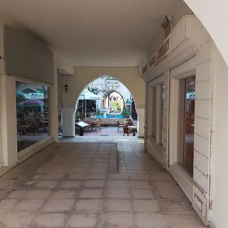 Limnaria Complex * Paphos